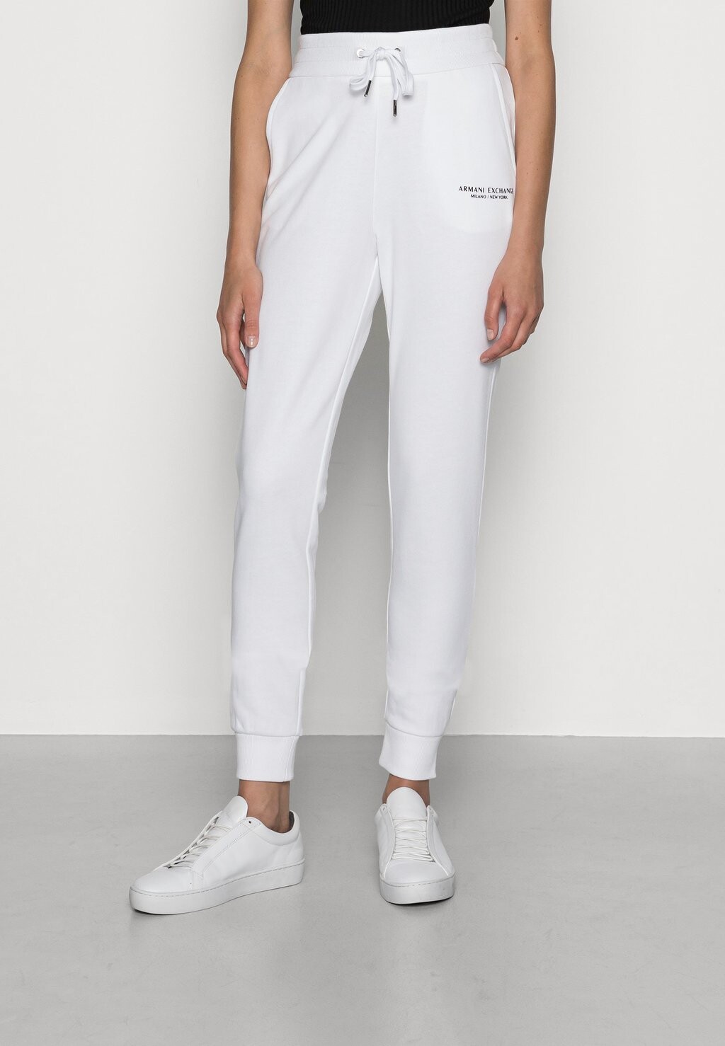 

Спортивные брюки Armani Exchange, белый