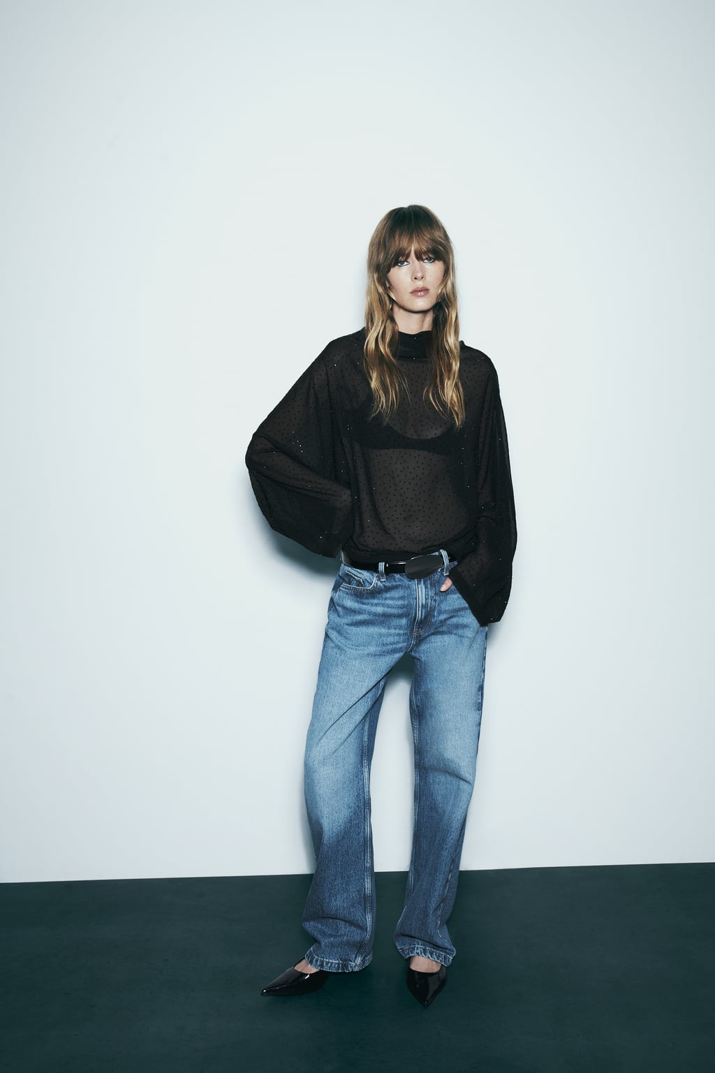 

Топ со стразами и длинными рукавами ZARA, черный