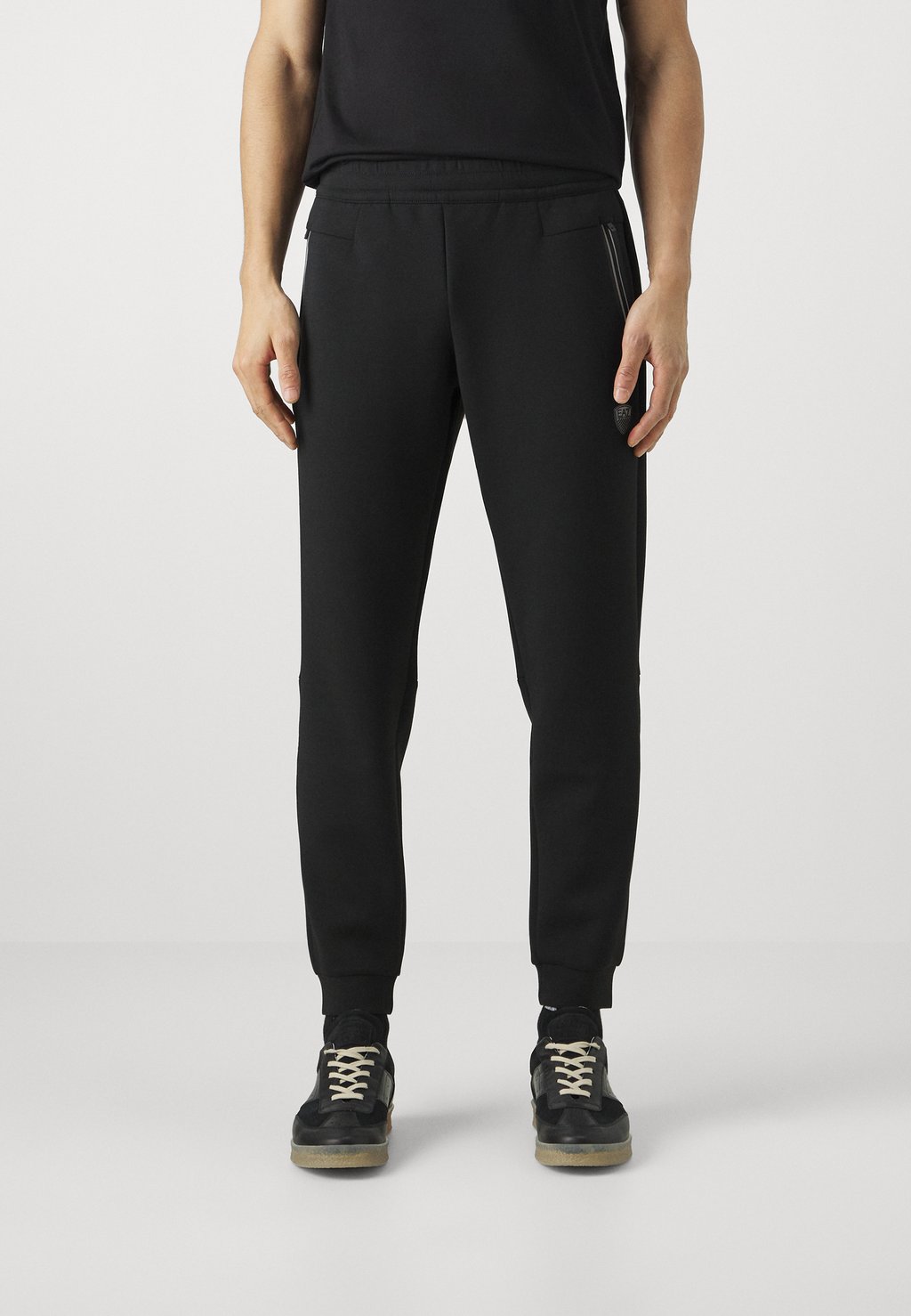 

Спортивные брюки Trouser EA7 Emporio Armani, черный