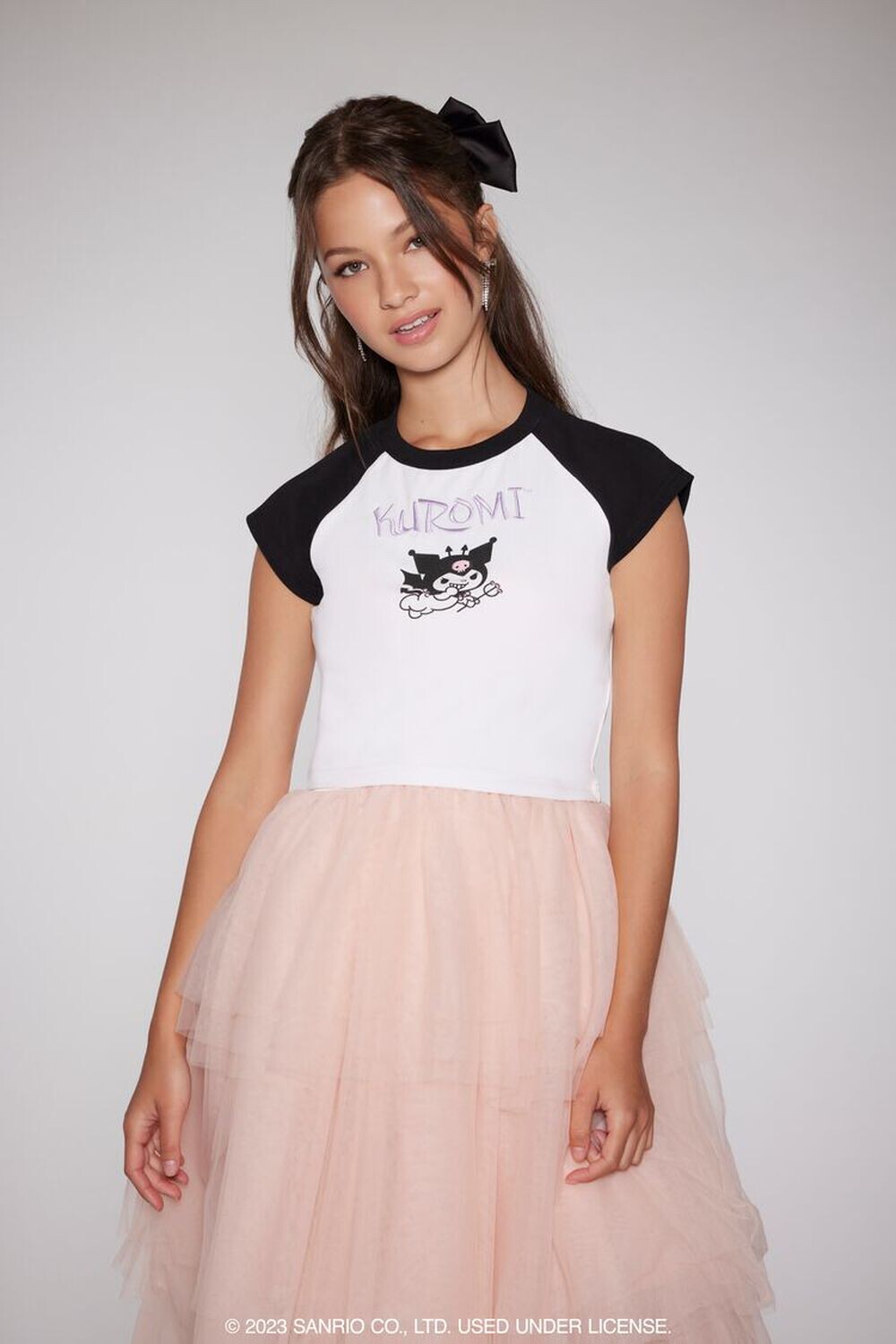 

Футболка Kuromi с вышивкой реглан Forever 21, черный