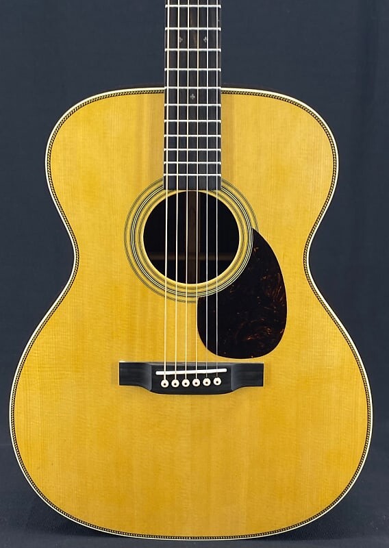 

Акустическая гитара Martin Standard Series OM-28