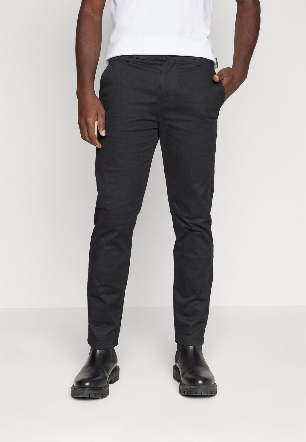 

Чино SLHSLIM LUKAS PANTS Selected Homme, цвет black