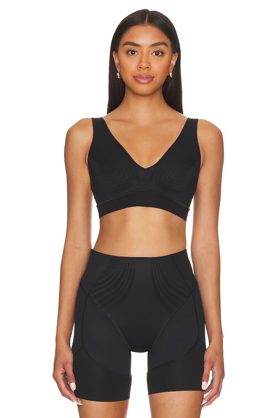 

Бюстгальтер SPANX Wireless Haute Contour, цвет Very Black