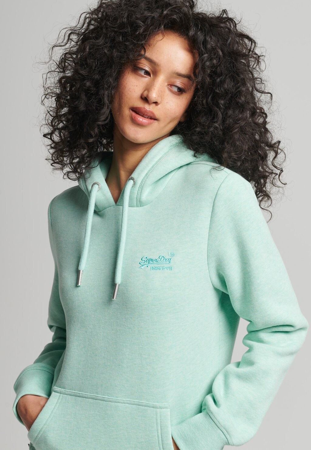 

Худи Superdry Vintage, чеканный мергель