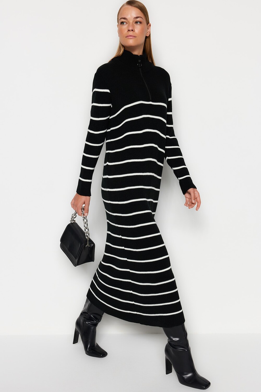 

Платье - Черное - Свободное Trendyol Modest, черный