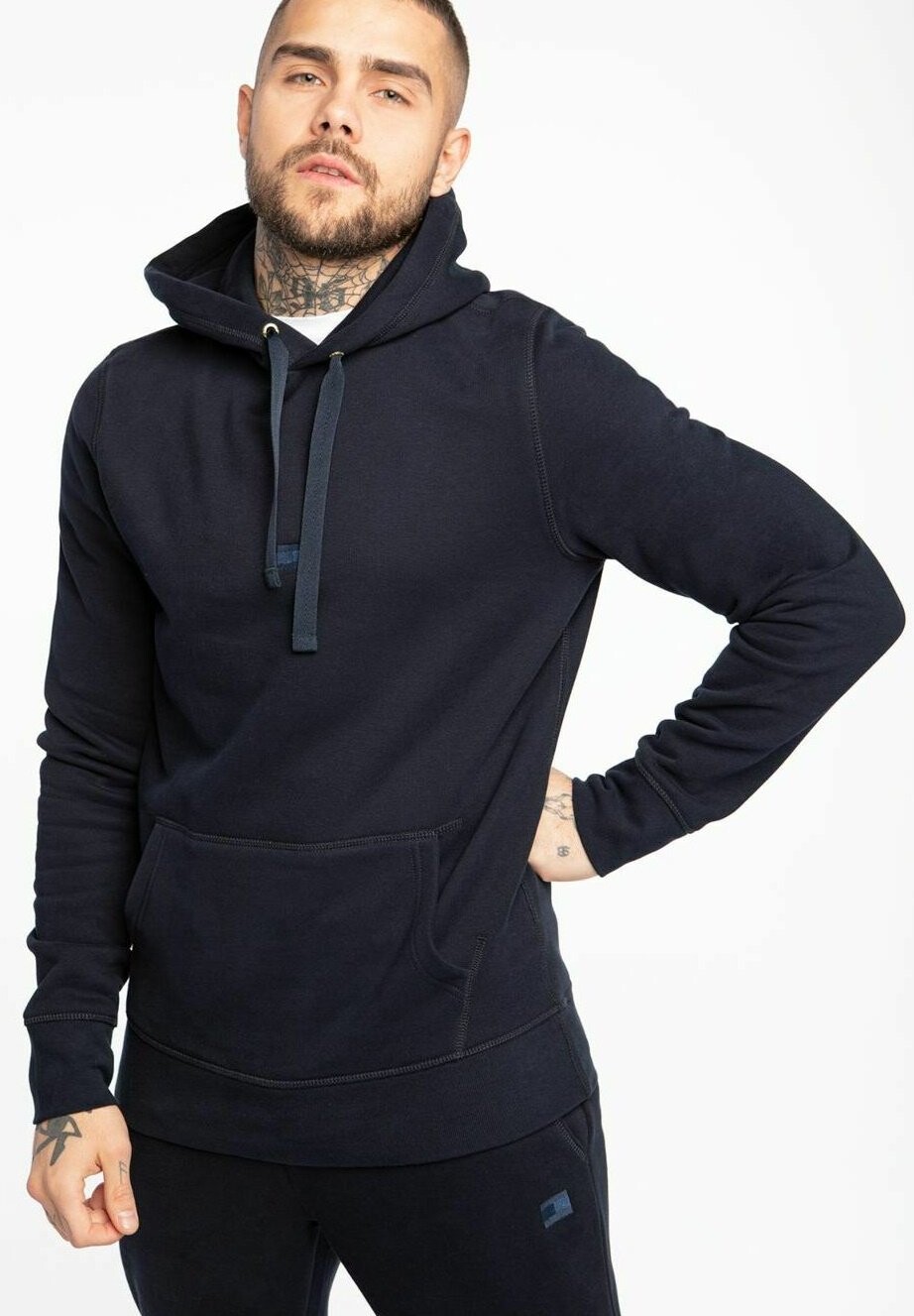 

Худи Tommy Hilfiger