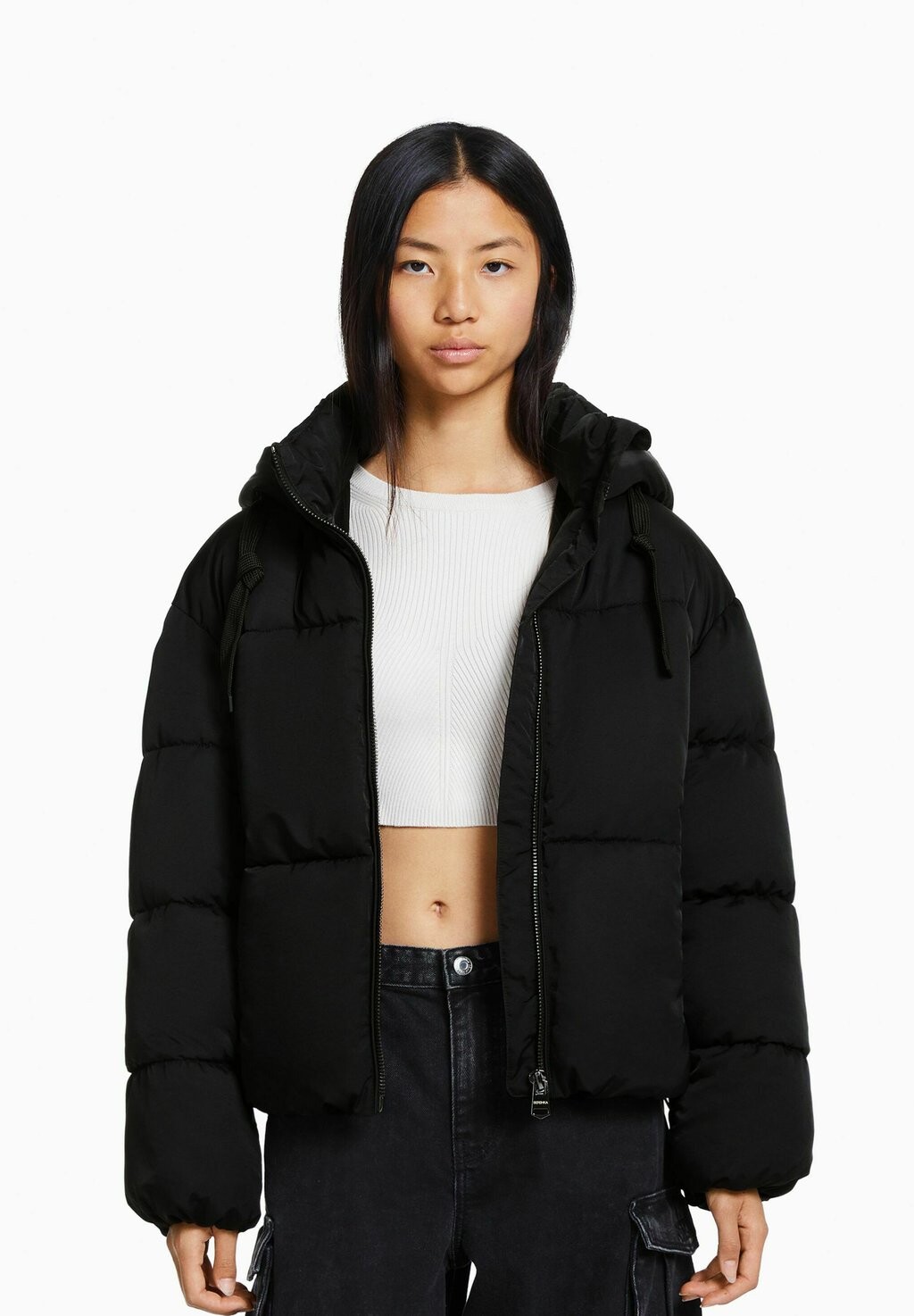

Зимняя куртка Bershka, Черный