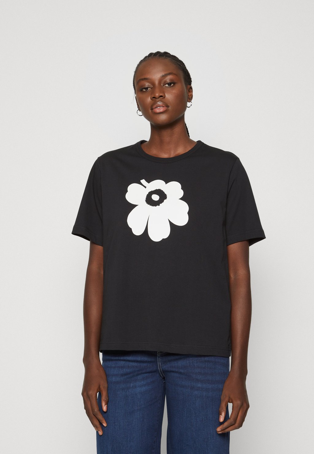 

Футболка с принтом ERNA UNIKKO PLACEMENT Marimekko, цвет black/off-white