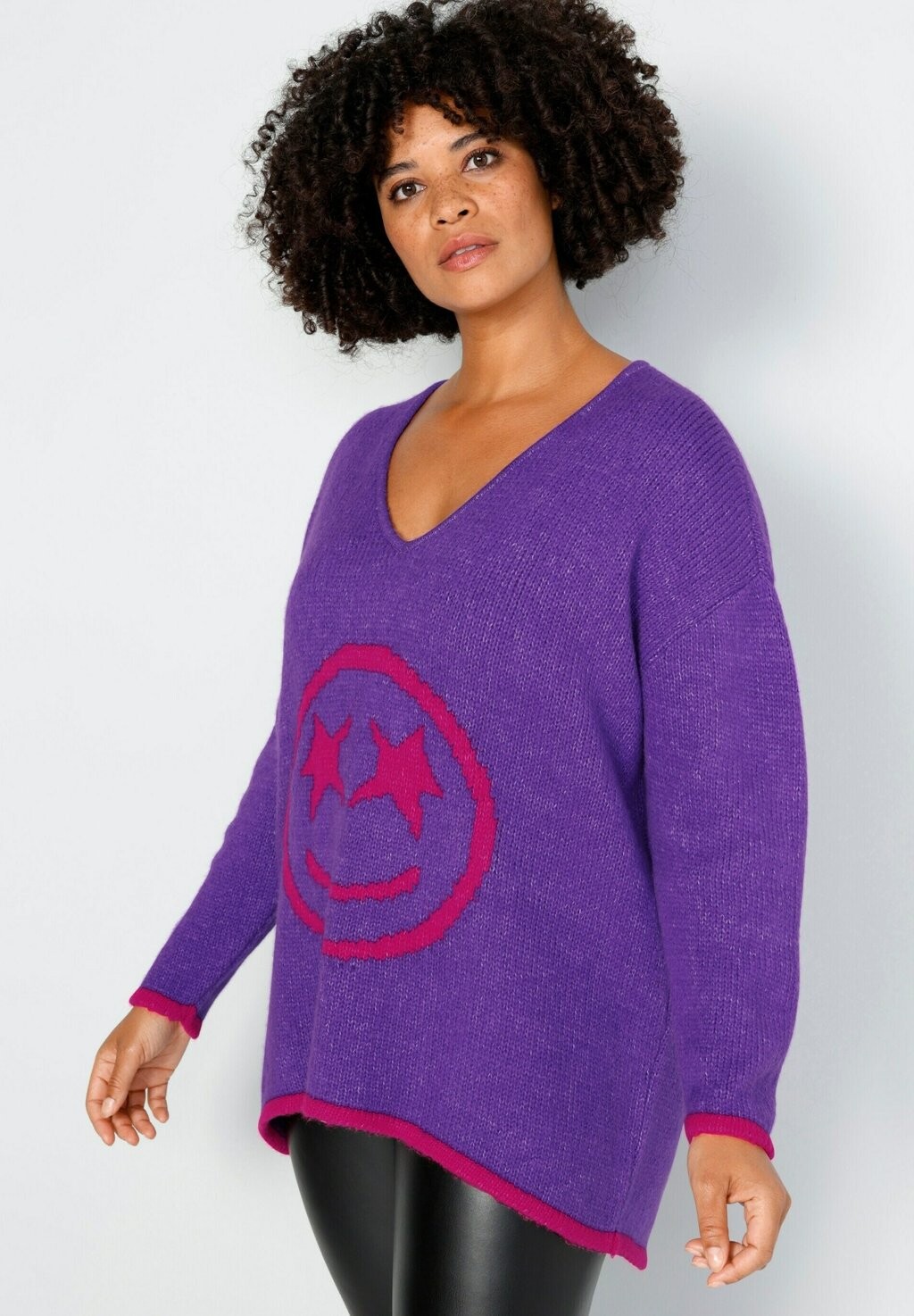 

Свитер Smiley V-Ausschnitt Langarm Angel of Style, цвет lila