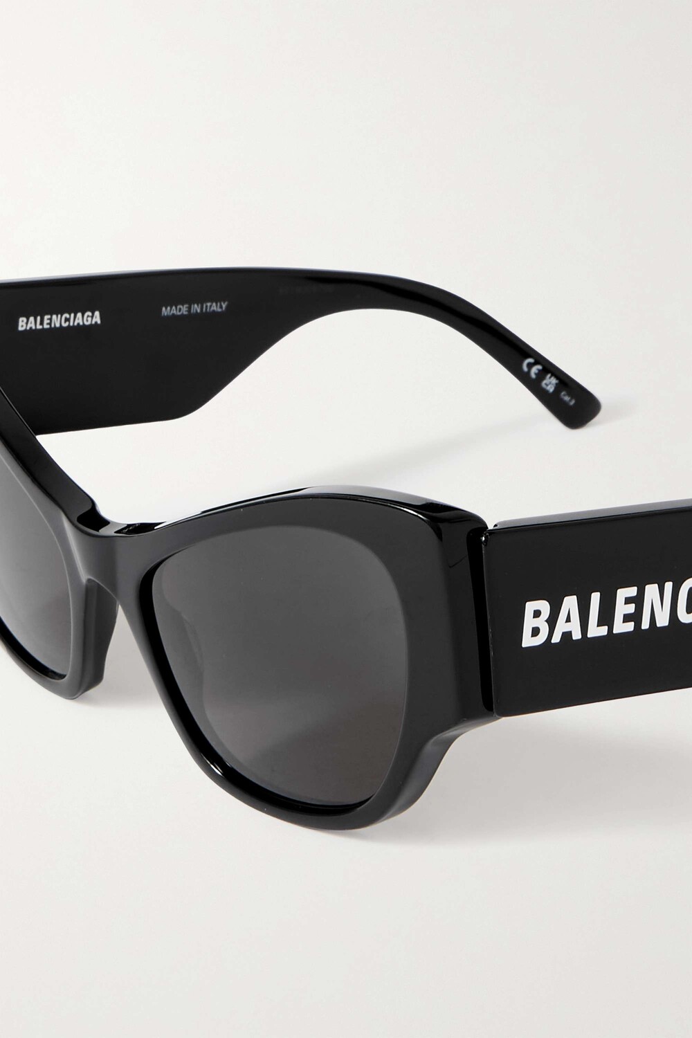 

BALENCIAGA EYEWEAR Крупные солнцезащитные очки "кошачий глаз" из ацетата, черный