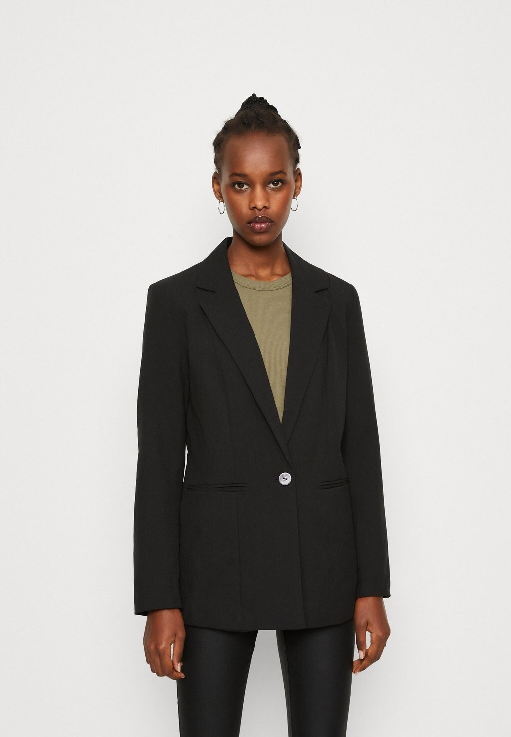 

Блейзер Vero Moda, черный