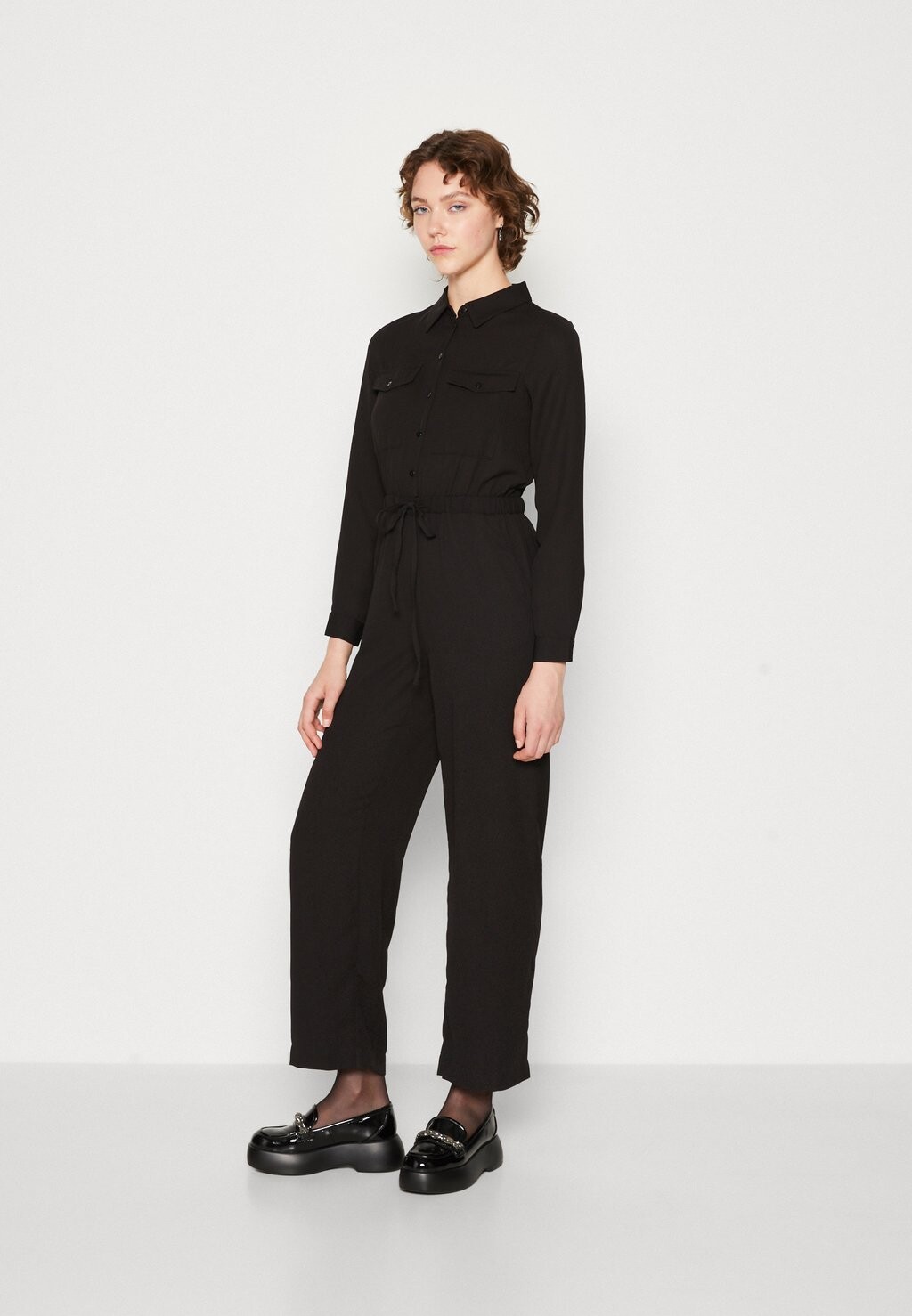 

Комбинезон Vmnora Utility Vero Moda, черный