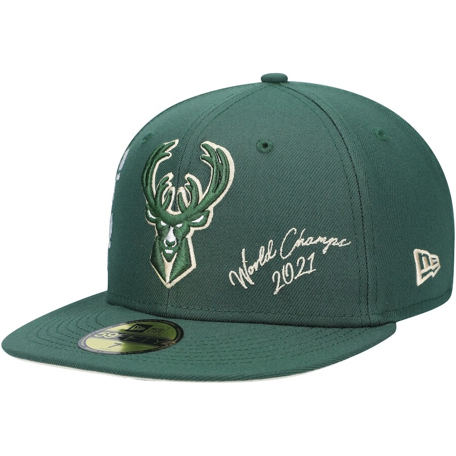 

Бейсболка New Era Milwaukee Bucks, зеленый
