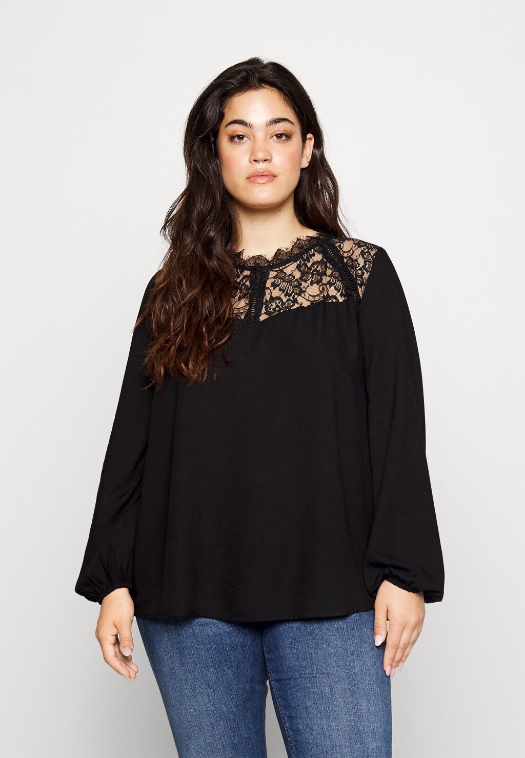 

Блузка ONLY Carmakoma CARBEATRYCE BLOUSE, черный