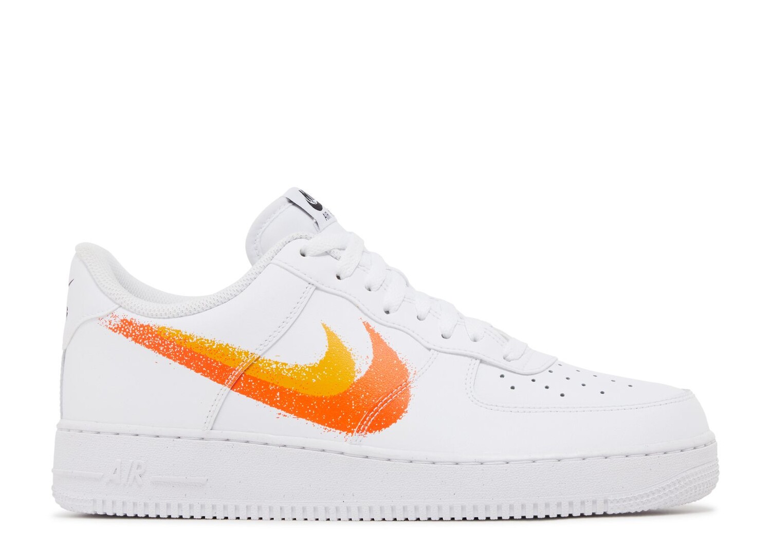 

Кроссовки Nike Air Force 1 '07 'Spray Paint Swoosh - Safety Orange', белый, Белый;серый
