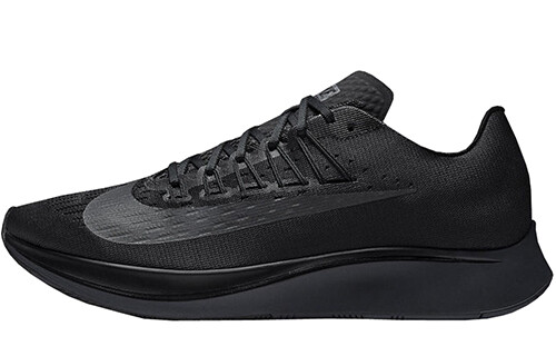 

Nike Zoom Fly тройной черный