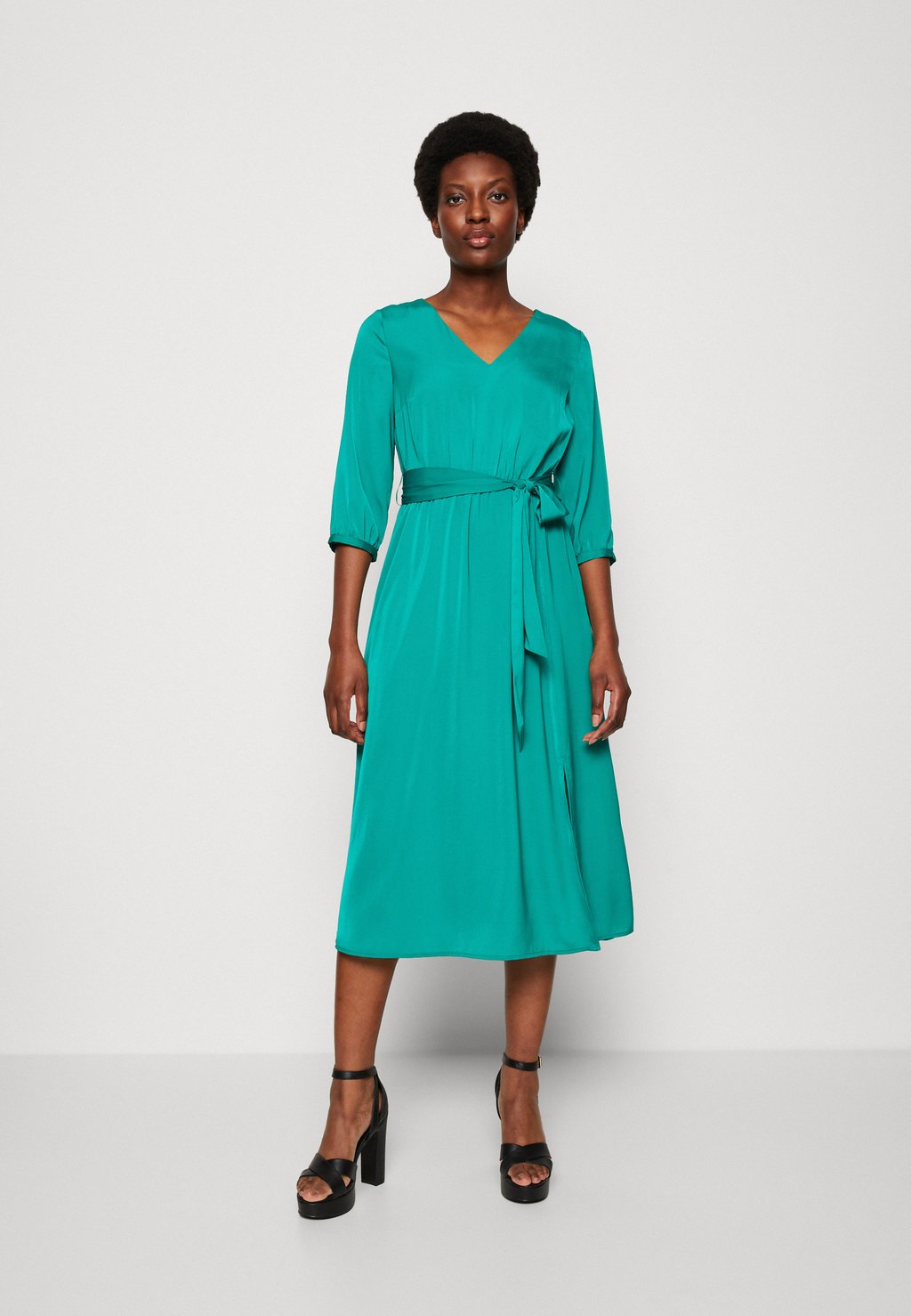 Элегантное платье Anna Field, зеленый цена и фото