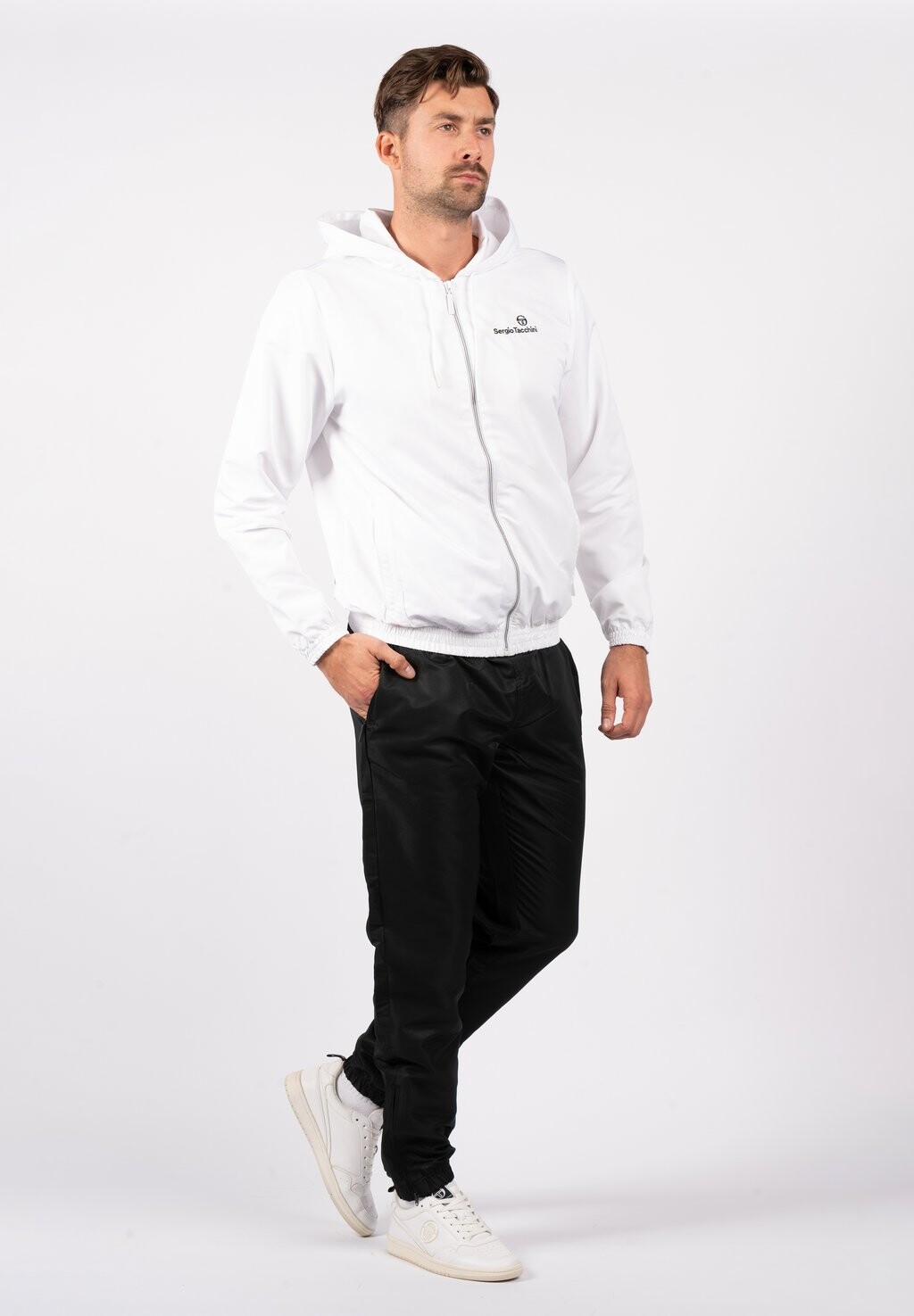 

Спортивный костюм Sergio Tacchini