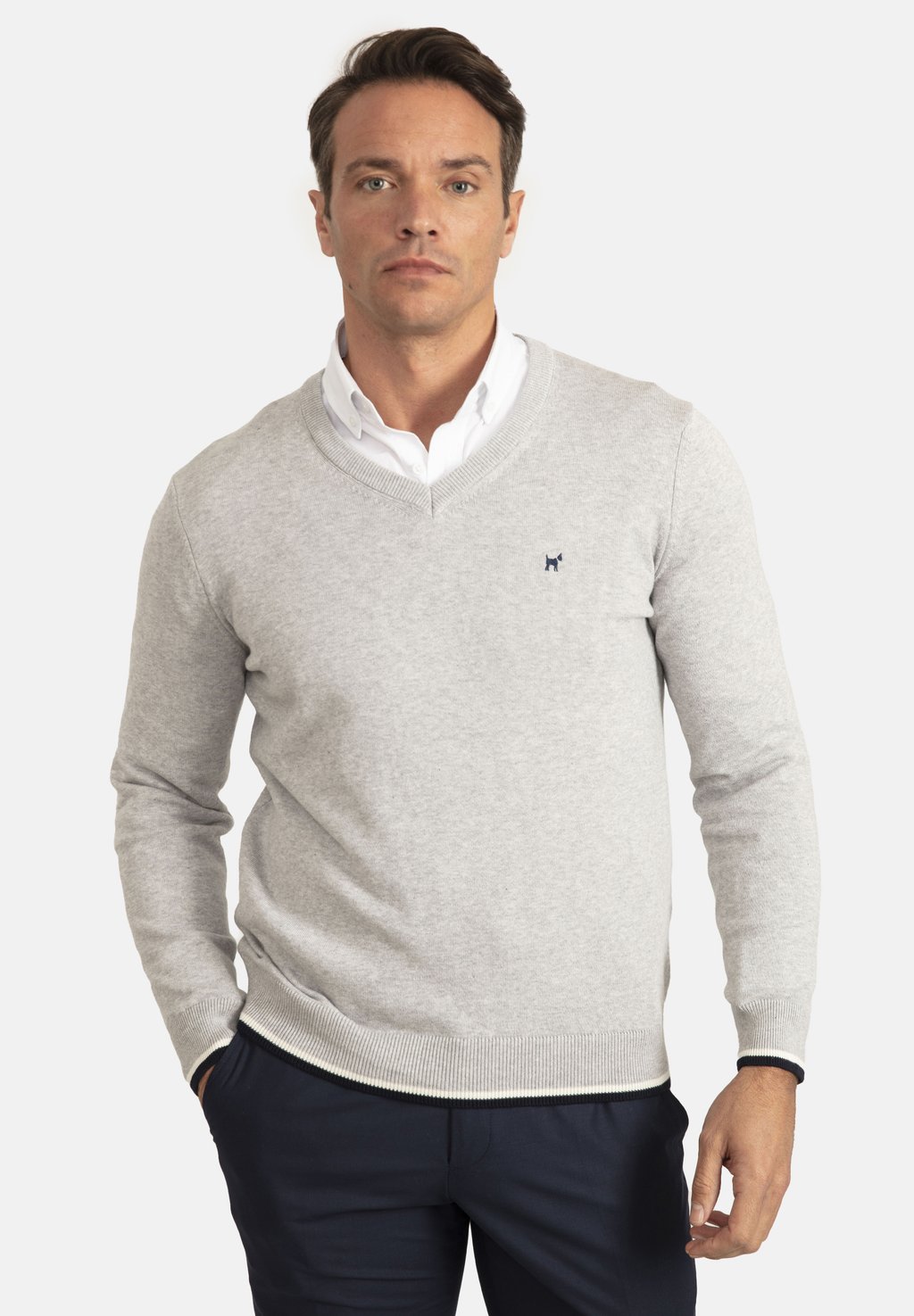 Вязаный свитер ARM PACTH DETAIL V-NECK Williot, цвет grey melange