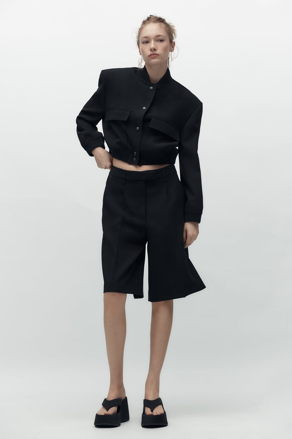 

Босоножки из неопрена на танке ZARA, черный