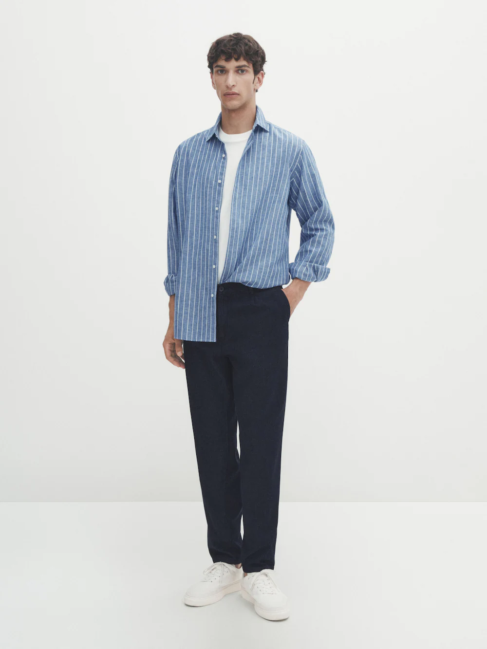 

Джинсовая рубашка обычного кроя в полоску soft wash Massimo Dutti, индиго