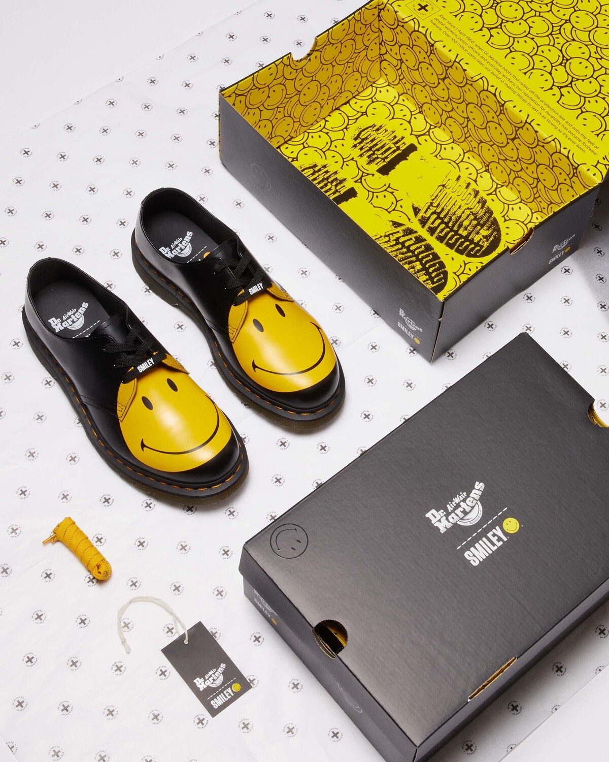 

1461 Smiley Оксфорды из гладкой кожи Dr. Martens