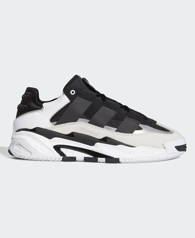 

Кроссовки adidas, черный
