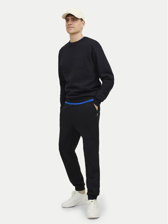 

Спортивный костюм свободного покроя Jack&Jones, черный