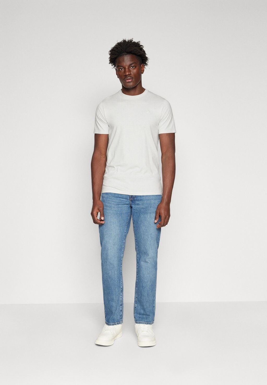 

Базовая футболка Hollister Co., мультиколор