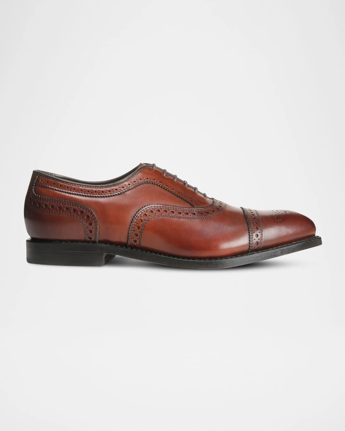 

Мужские кожаные оксфорды с закрытым носком Allen Edmonds, цвет Dk Chili