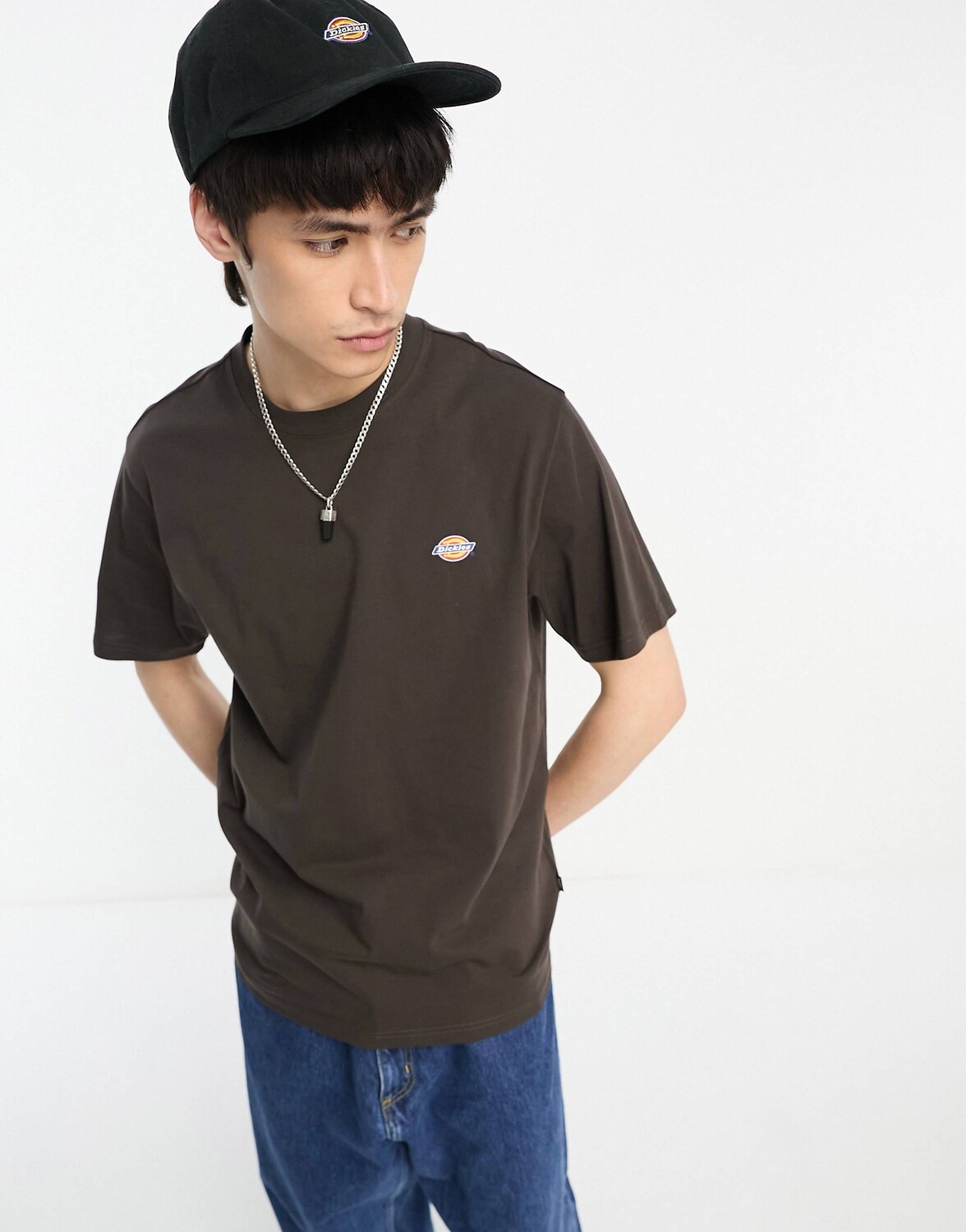

Темно-коричневая футболка с небольшим логотипом Dickies Mapleton, Коричневый
