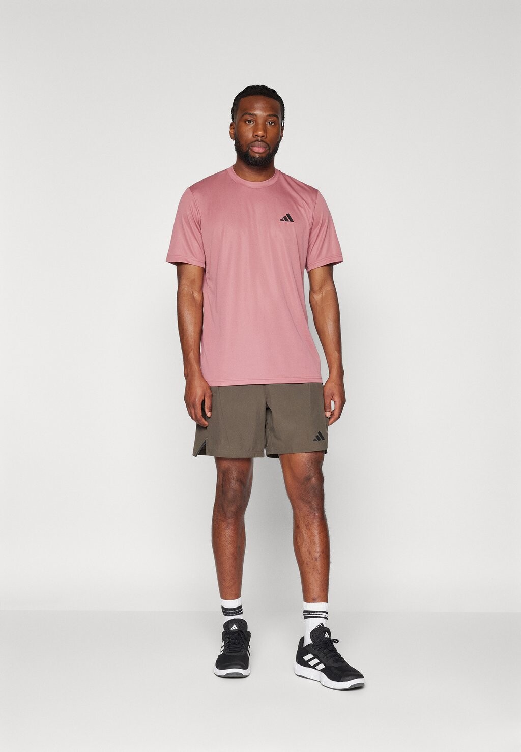 

Спортивная футболка Train Essentials Training adidas Performance, preloved малиновый/черный
