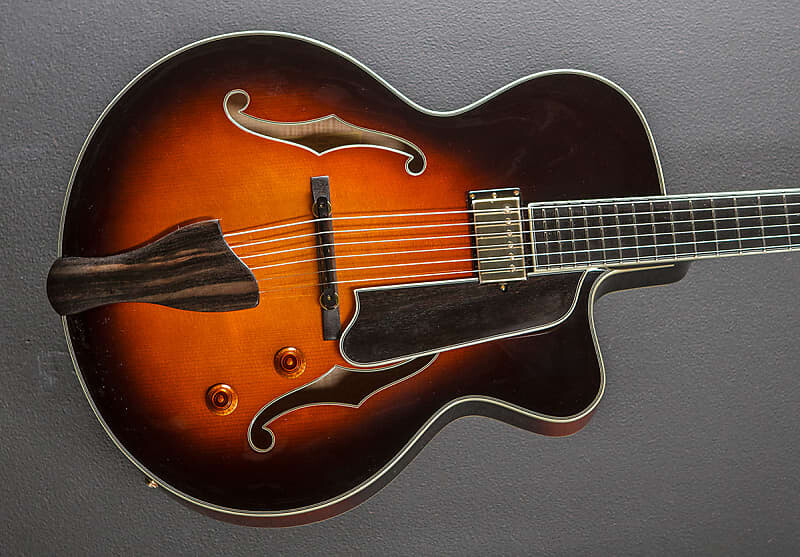 

Электрогитара Eastman AR805CE-SB