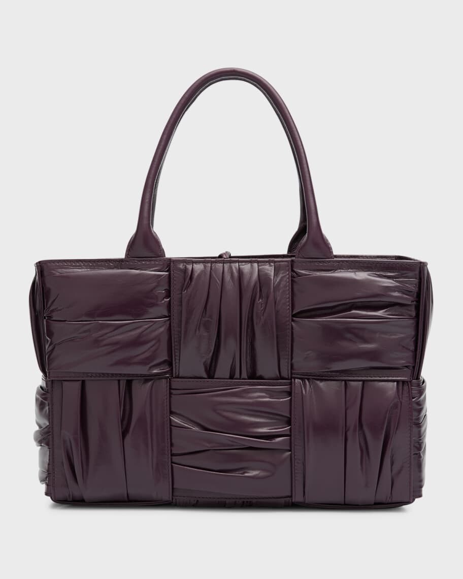 

Маленькая большая сумка-тоут Arco Plisse Intreccio Bottega Veneta