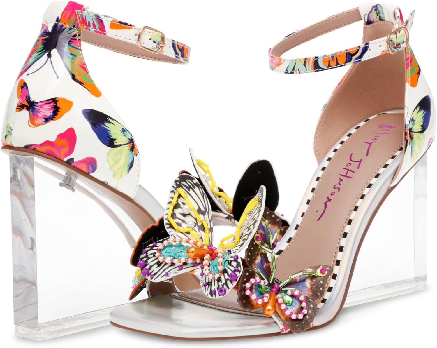 

Босоножки Marloe Wedge Sandals Blue by Betsey Johnson, цвет White Multi