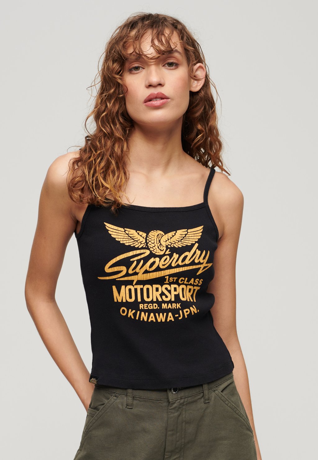 

Топ RETRO ROCKER GRAPHIC Superdry, черный