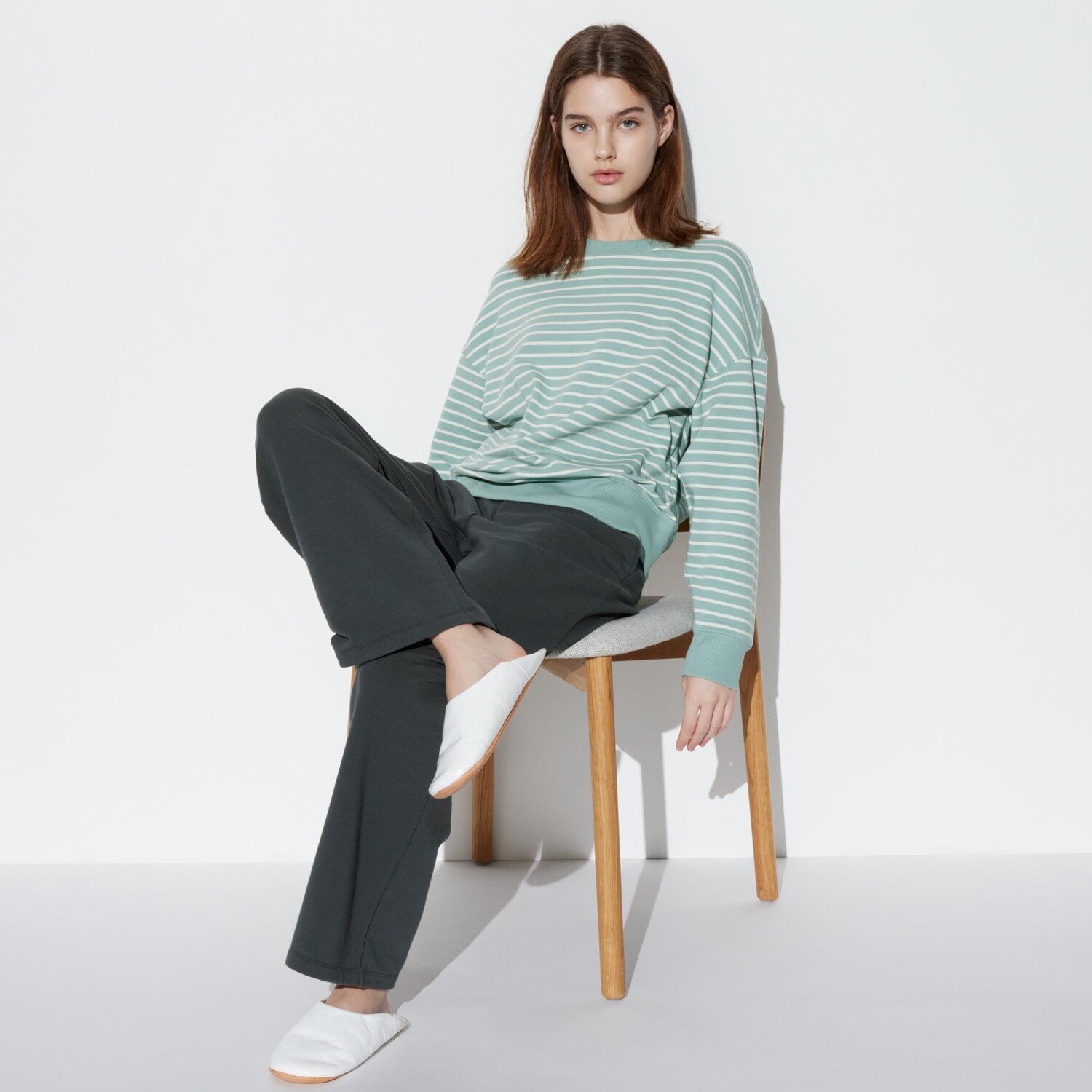

Комплект UNIQLO ультраэластичный с длиннми рукавами, зеленый