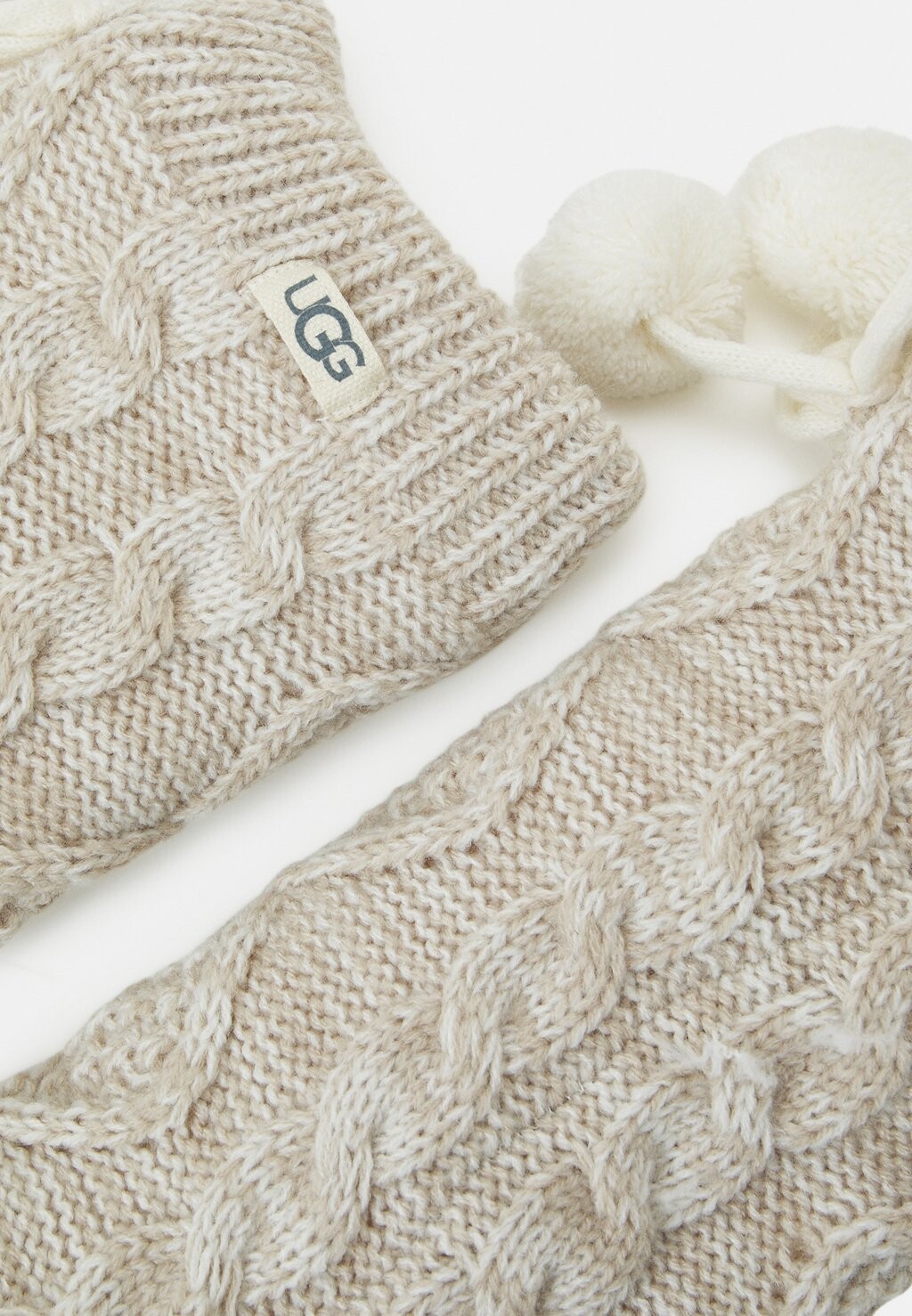 

Носки GIFTABLE BOXED POM POM SOCK UGG, бежевый