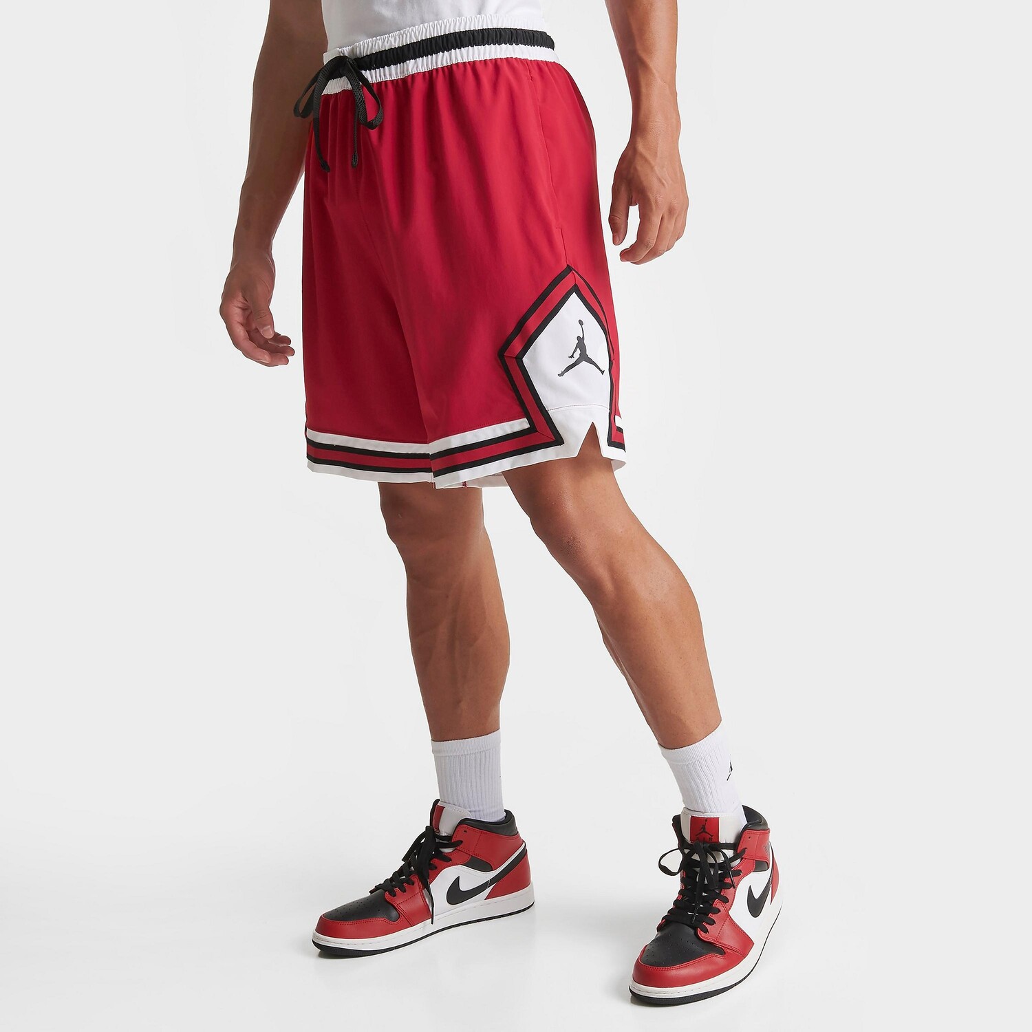

Мужские баскетбольные шорты Jordan Dri-FIT Sport из плетеной ткани с бриллиантами, красный