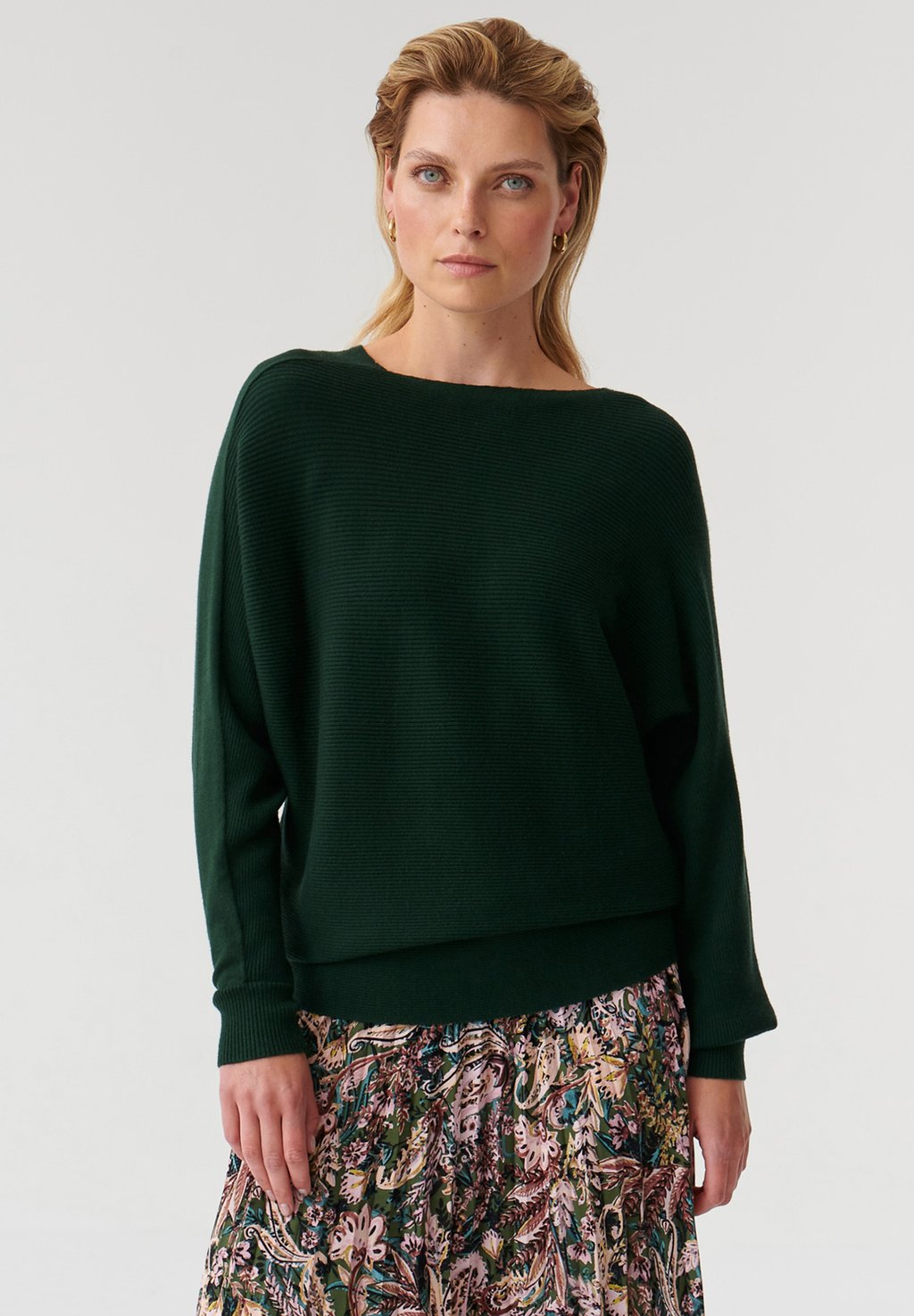 цена Вязаный свитер TATUUM, цвет green