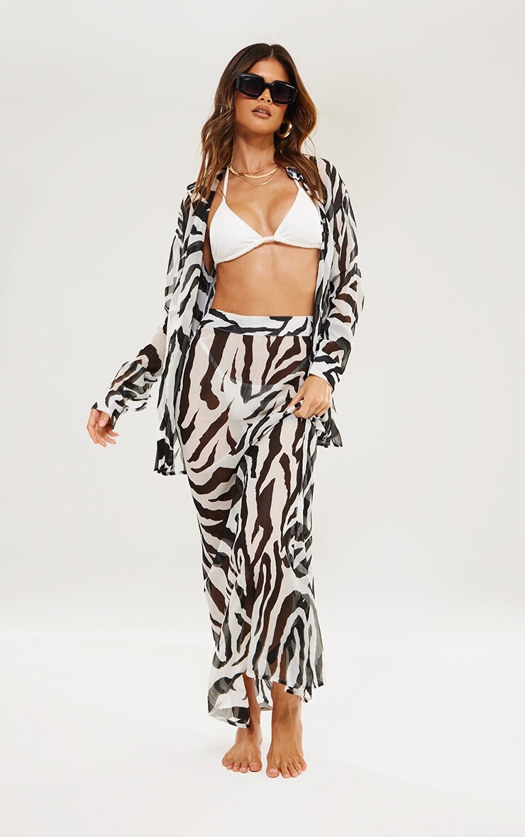 

PrettyLittleThing Монохромная пляжная макси-юбка с зебровым принтом