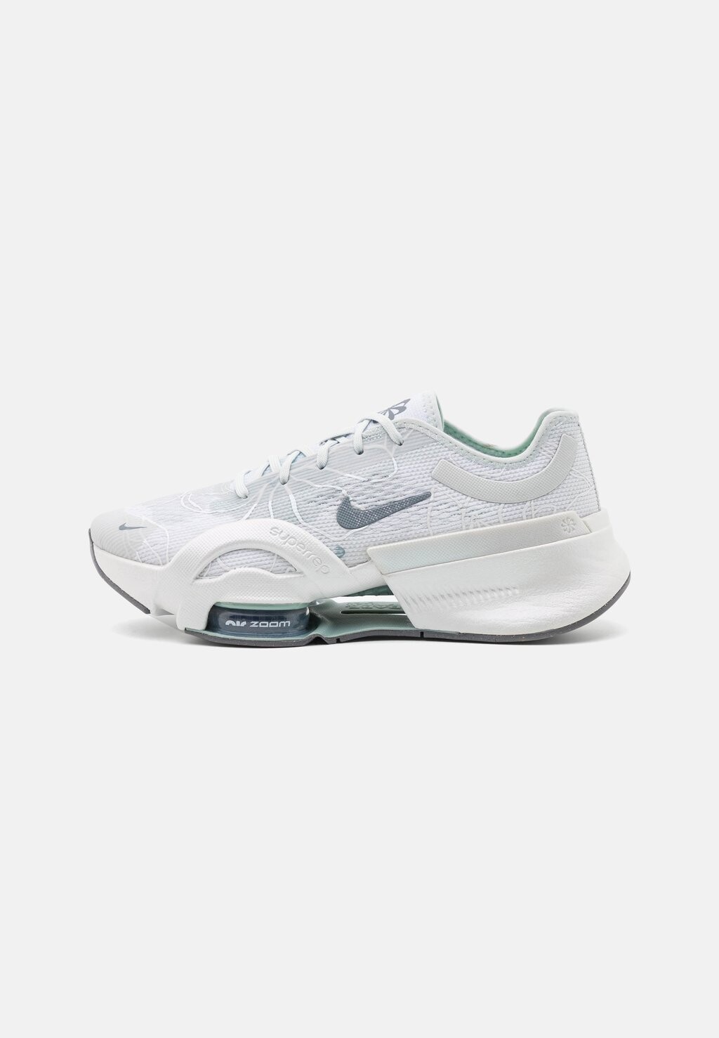 

Кроссовки Nike