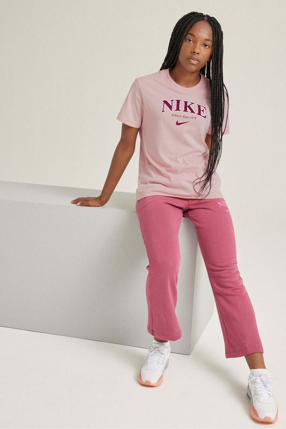 

Трендовая футболка кроя oversize Nike, розовый