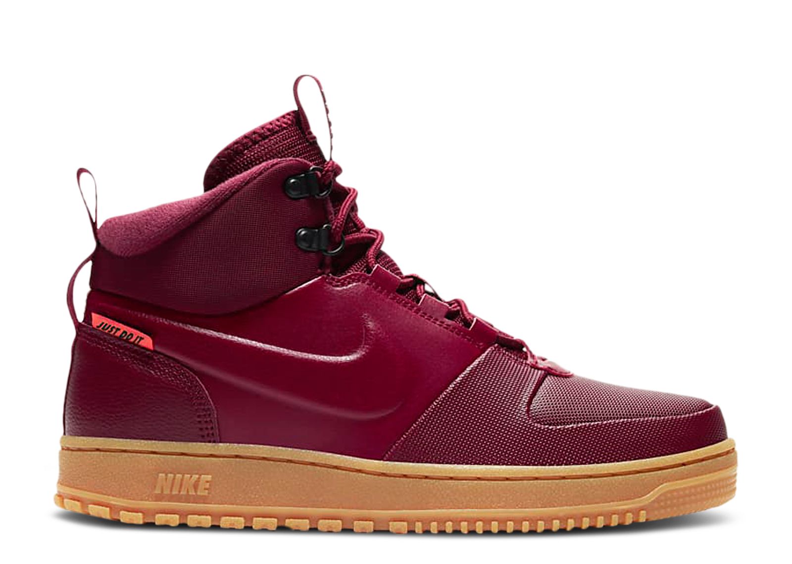 

Кроссовки Nike Path Winter 'Dark Beetroot Gum', красный