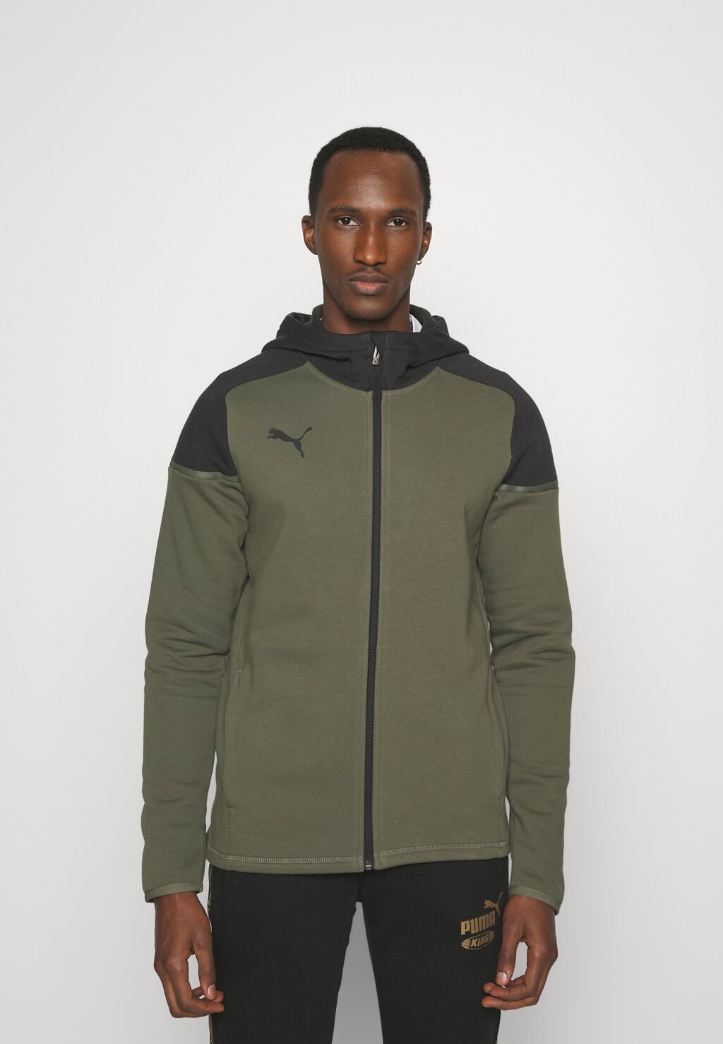 

Толстовка на молнии КУРТКА TEAMCUP CASUALS HOODED Puma, зеленый мох