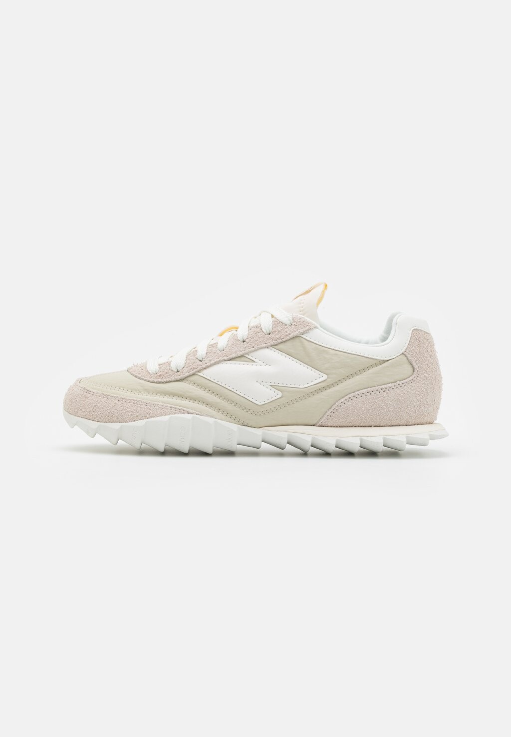 

Низкие кроссовки RC30 UNISEX New Balance, Timberwolf
