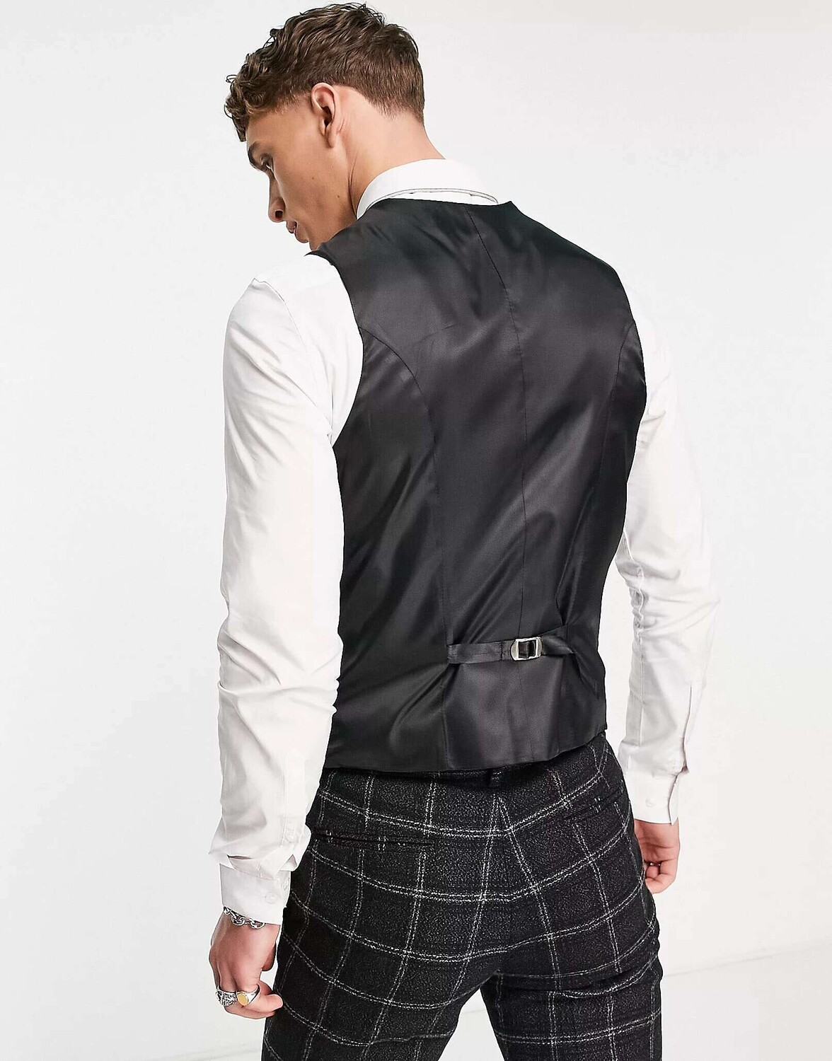 

Супероблегающий жилет из смесовой шерсти ASOS в черно-серую клетку в клетку