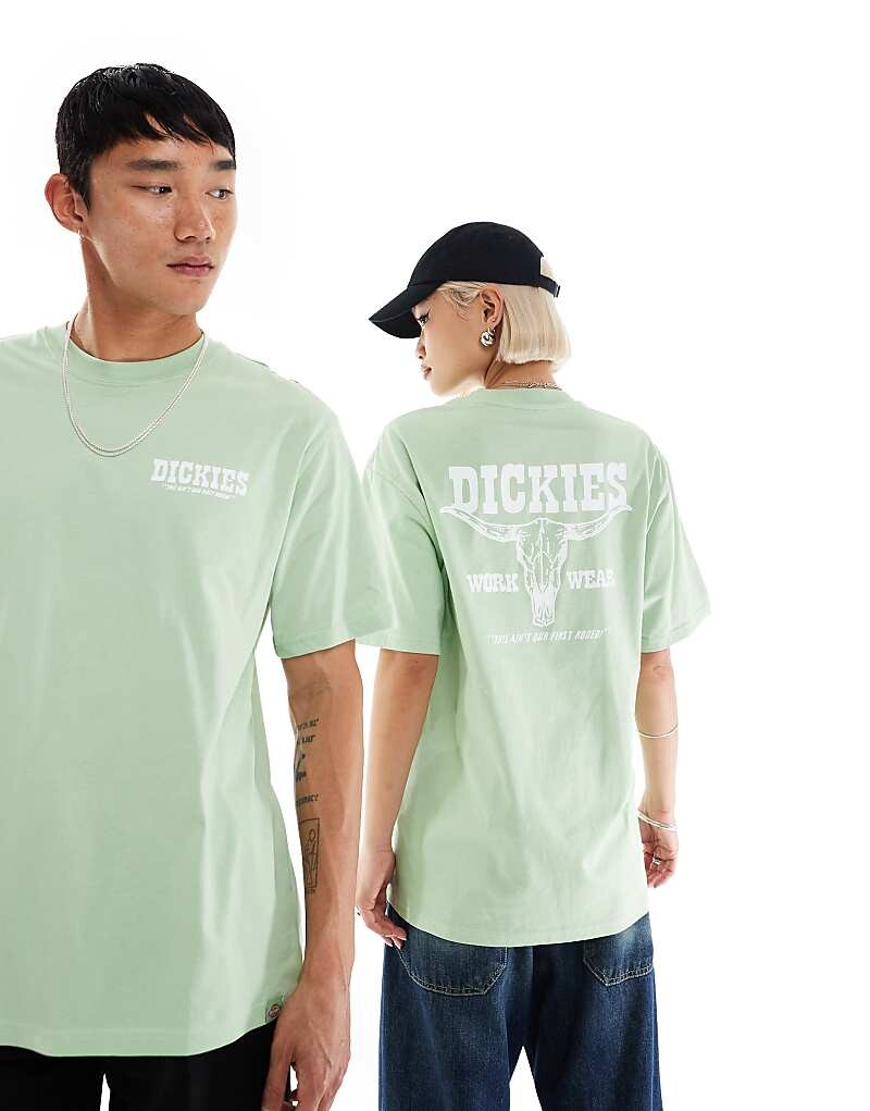 

Dickies – Светло-зеленая футболка с короткими рукавами и ковбойским принтом на спине – только на ASOS