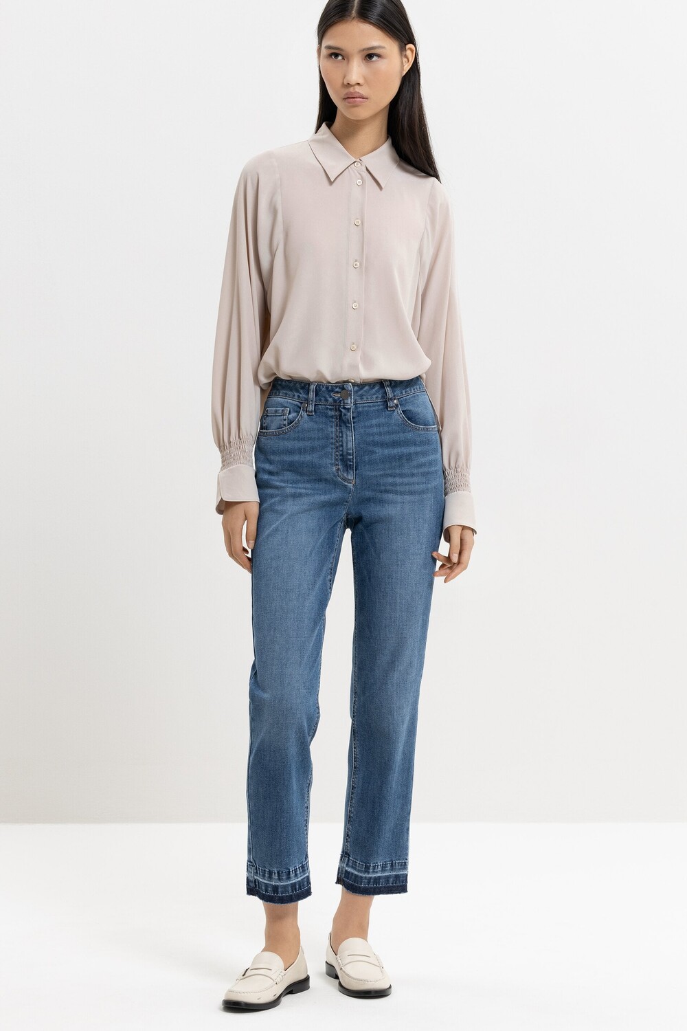 

Настоящий прямой деним. LUISA CERANO, цвет blue denim