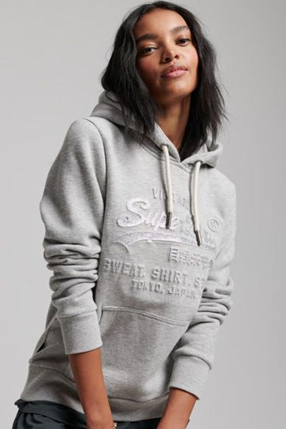

Винтажная толстовка с вышитым логотипом Superdry, серый